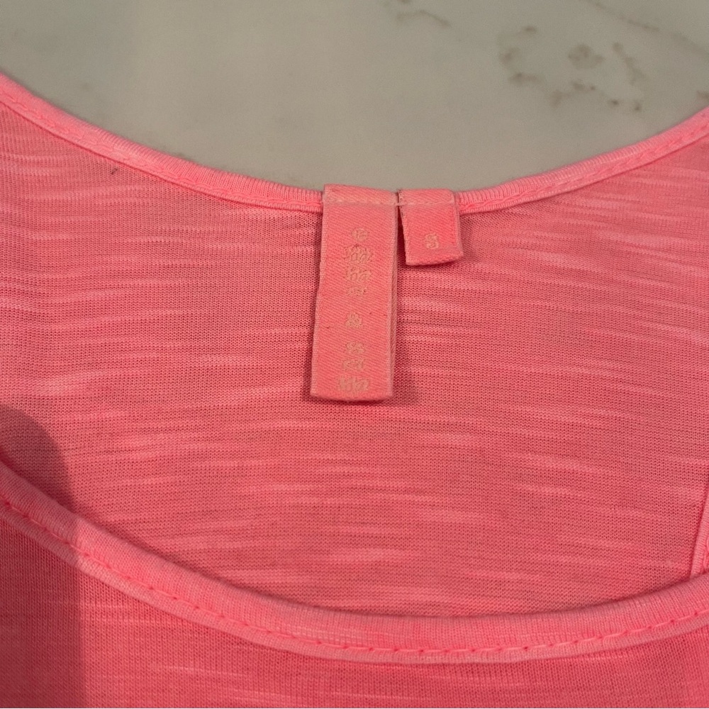 NWOT LF emma + sam neon pink cut out cropped tshirt - Picture 5 of 14